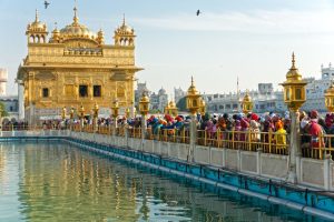 L’Inde possède mille visages et autant de façons de la découvrir. Entre temples sacrés, marchés colorés, palais du Rajasthan ou plages sauvages du Kerala, l’envie de plonger au cœur de ce vaste pays mérite bien un projet à son image. L’organisation d’un voyage sur [&hellip;]
